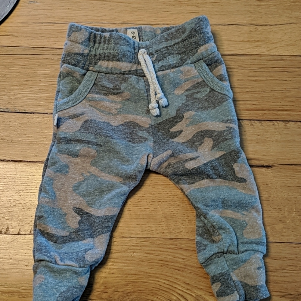 Childhoods Clothing Faded Camo joggers 6-12mo